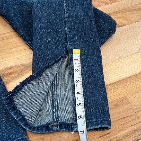 True Religion Rocco Relaxed Skinny Jeans - Picture 12 of 12